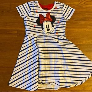 Girls Minnie Mouse dress-size 8/10